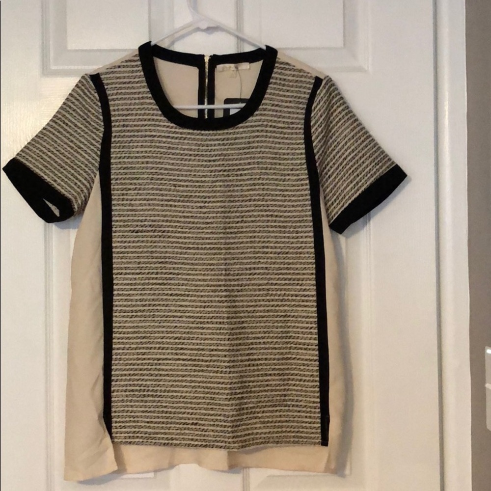 Mixed Textile. Short Sleeved Top.